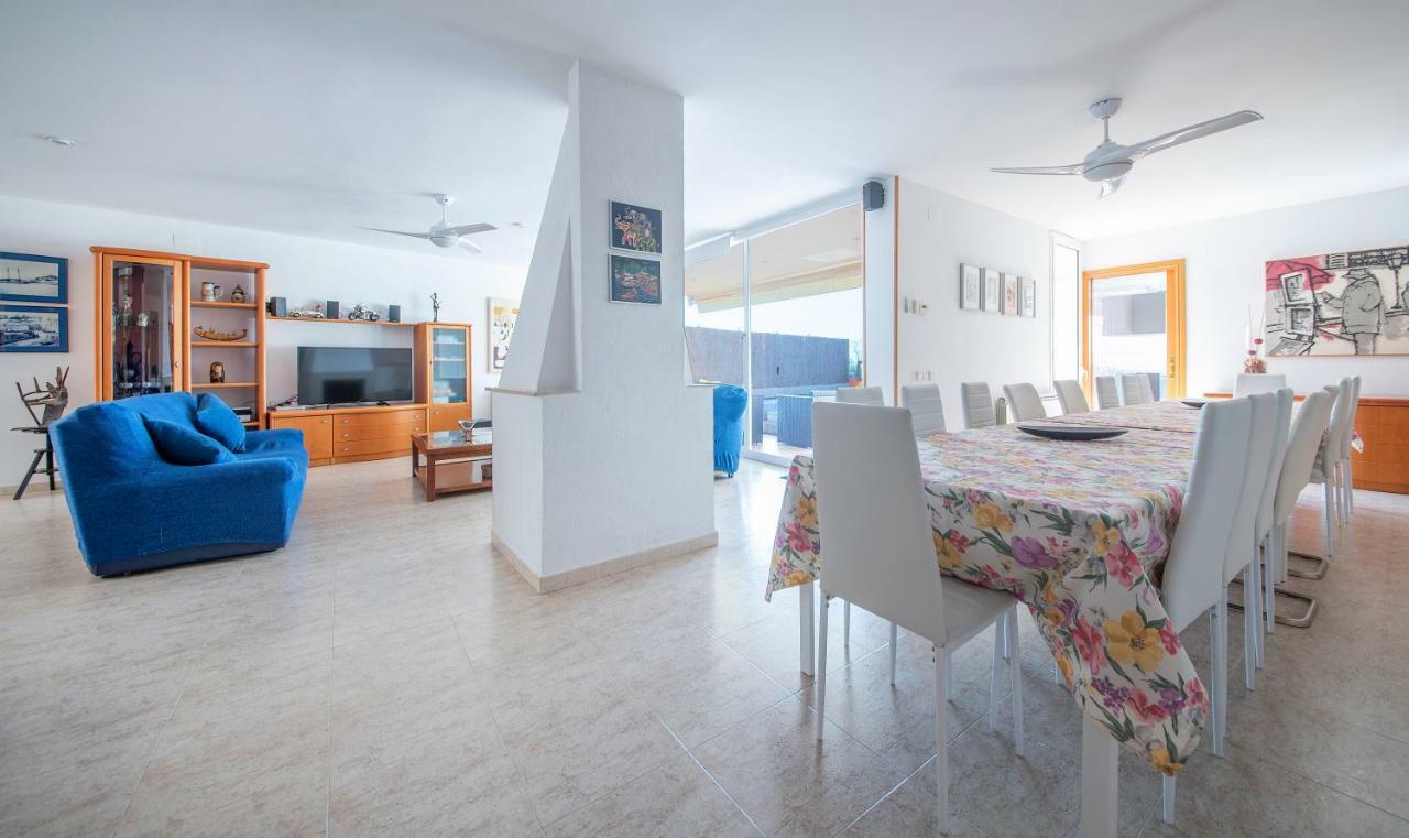 Villa Med Sitges Eksteriør billede