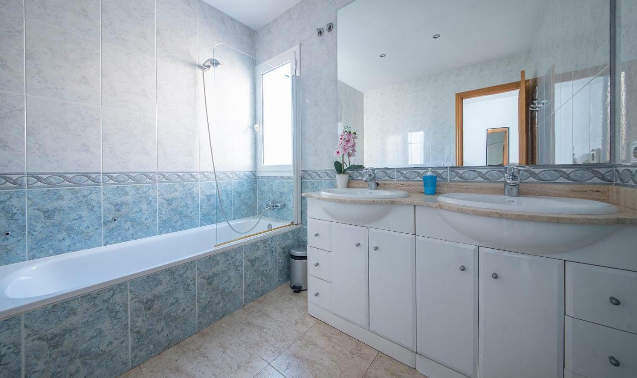 Villa Med Sitges Eksteriør billede